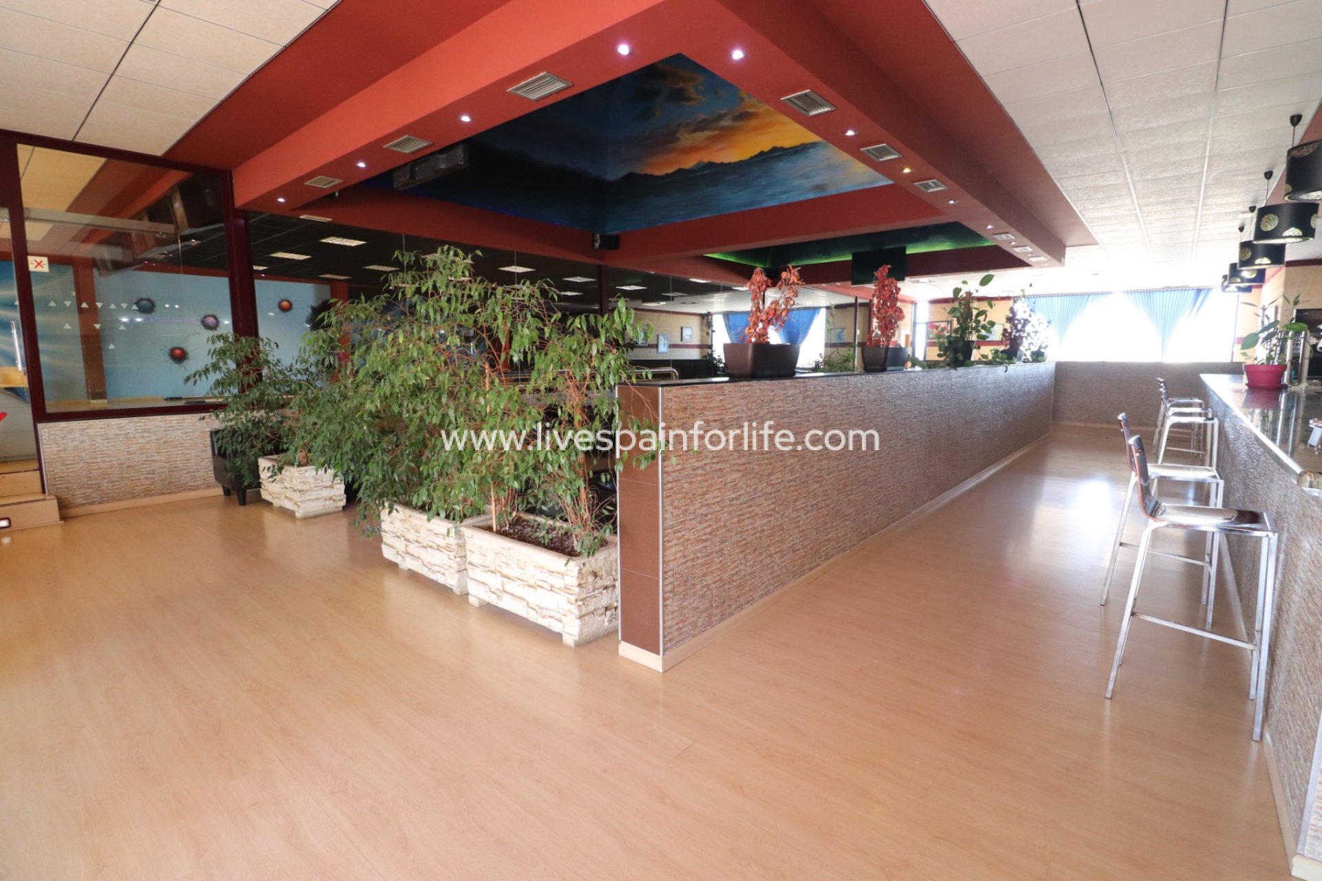 Reventa - Commercial -
Ciudad Quesada - Ciudad Quesada - Town