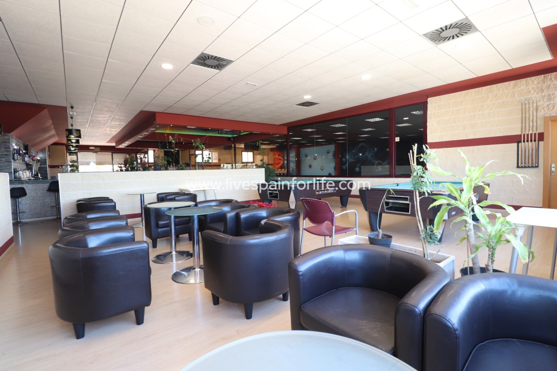 Reventa - Commercial -
Ciudad Quesada - Ciudad Quesada - Town