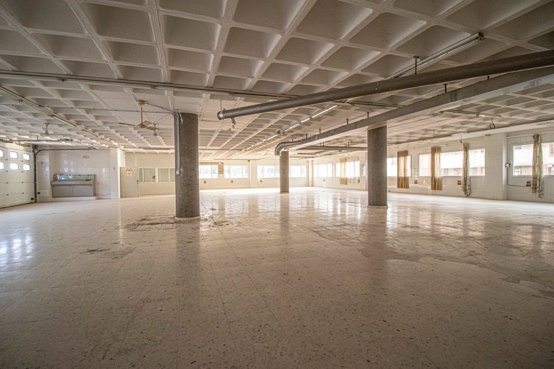 Reventa - Commercial -
Elche