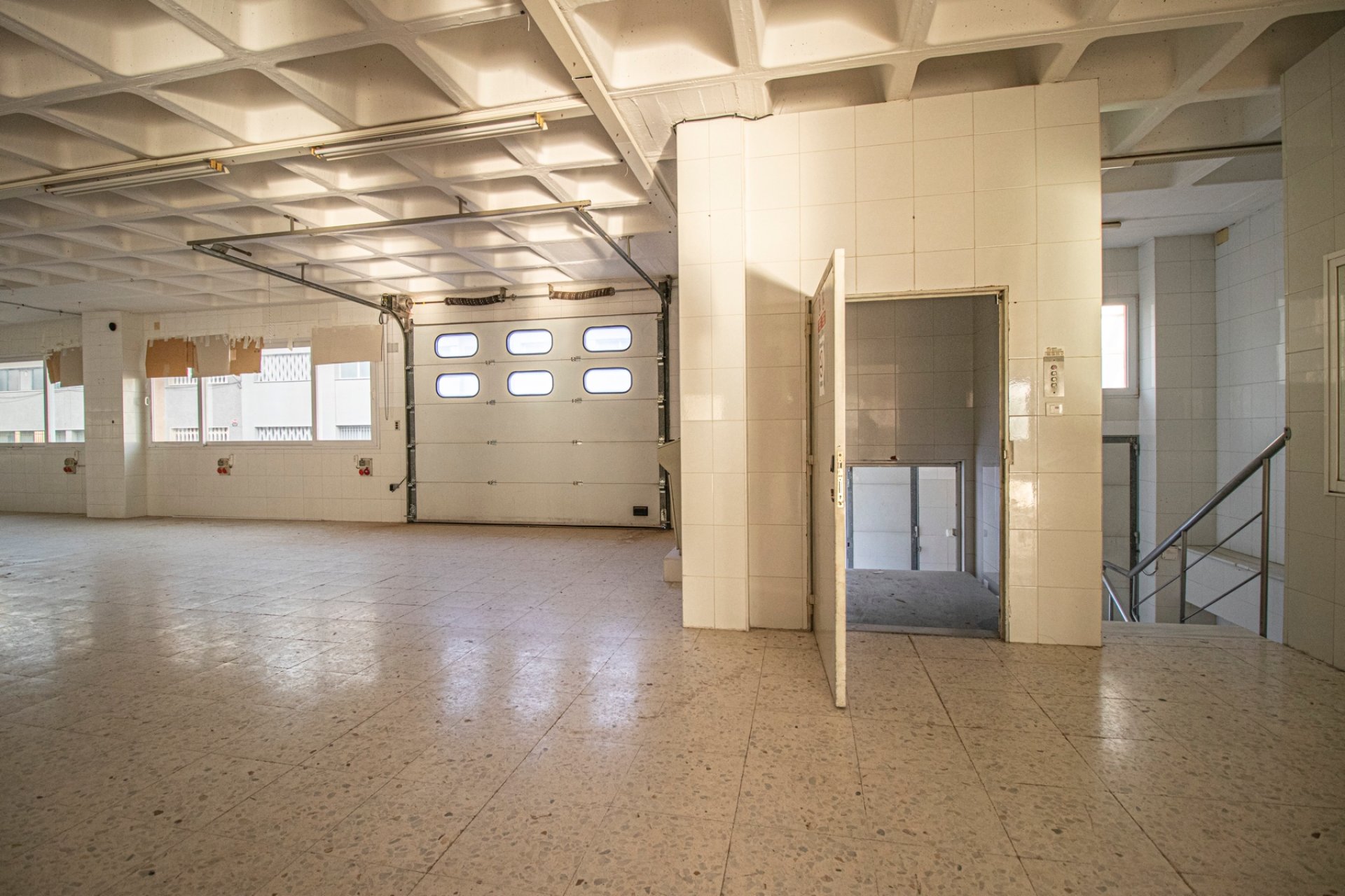 Reventa - Commercial -
Elche