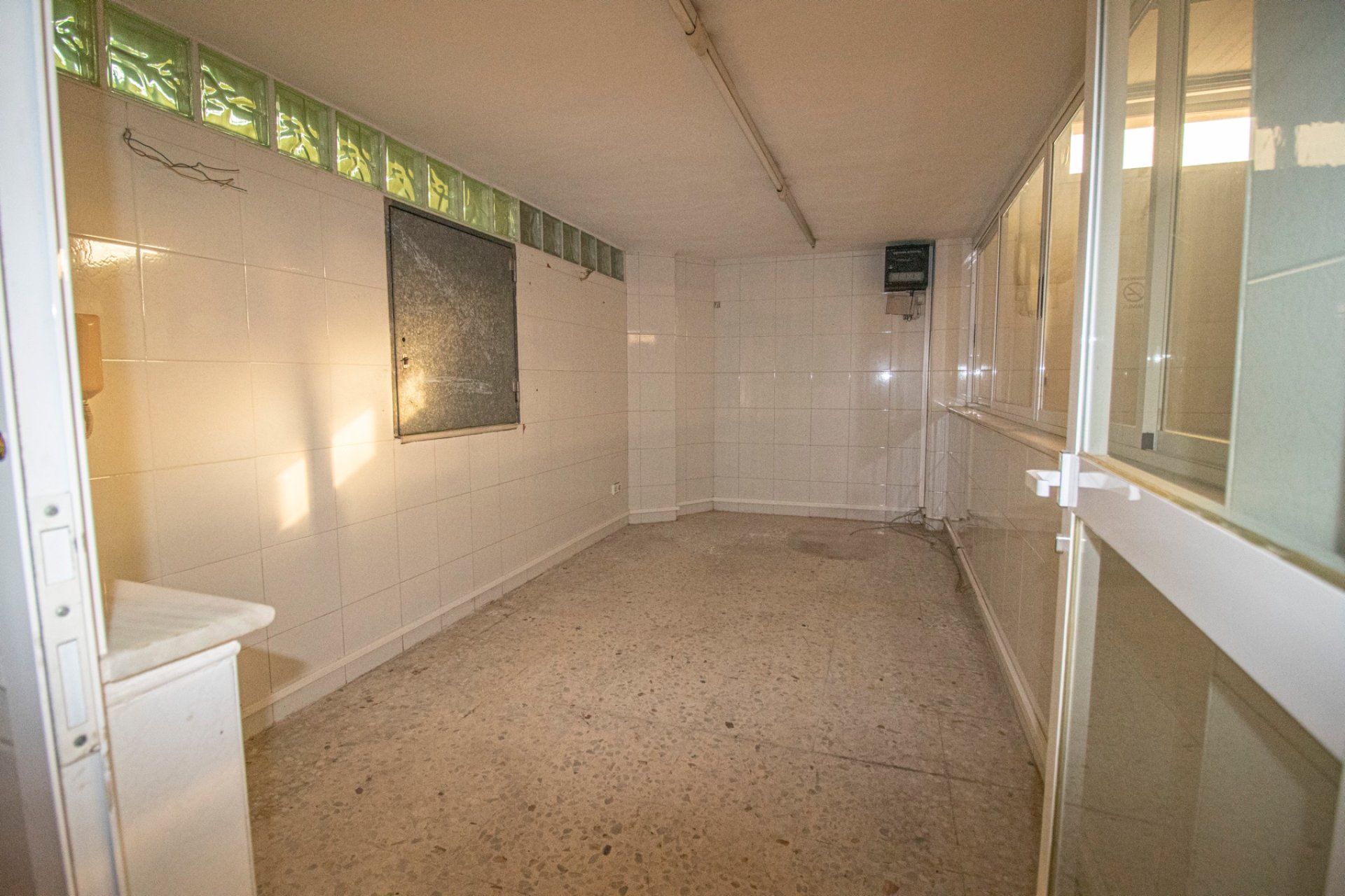 Reventa - Commercial -
Elche