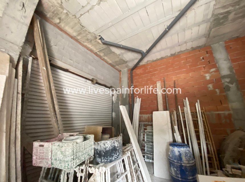 Reventa - Commercial -
Formentera Del Segura - Formentera de Segura