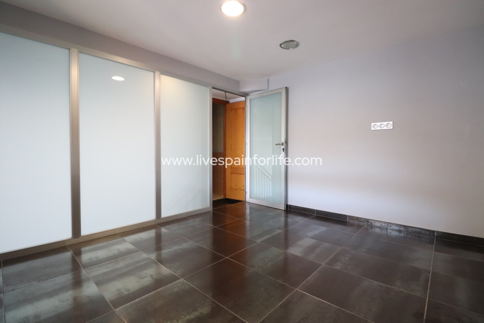 Reventa - Commercial -
Formentera del Segura - Formentera - Village