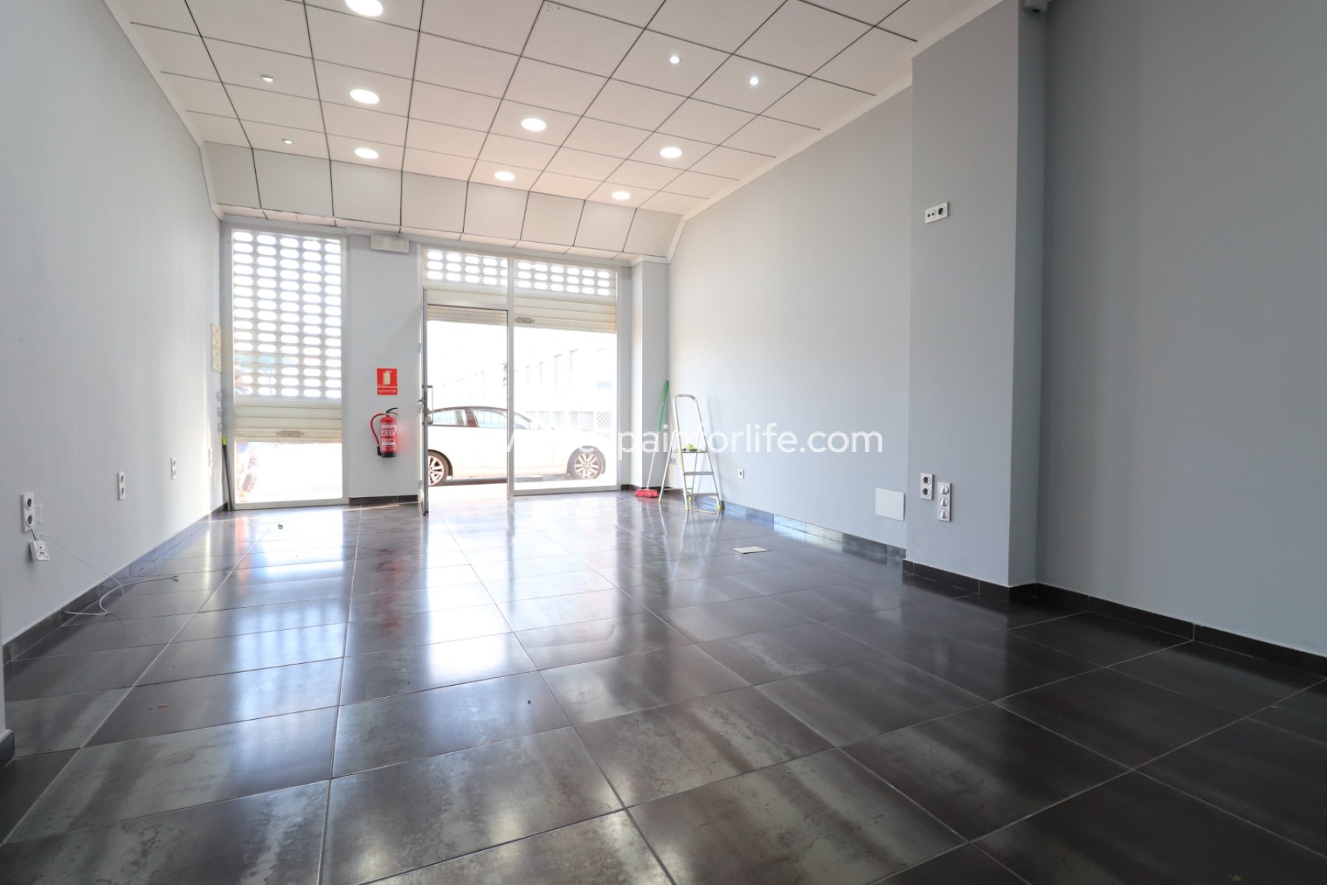 Reventa - Commercial -
Formentera del Segura - Formentera - Village