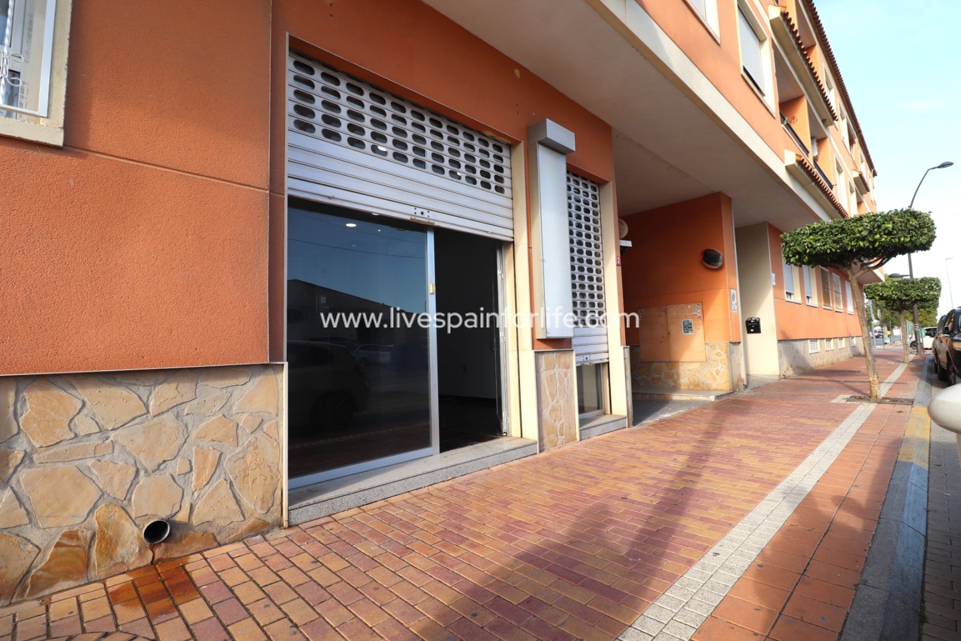 Reventa - Commercial -
Formentera del Segura - Formentera - Village