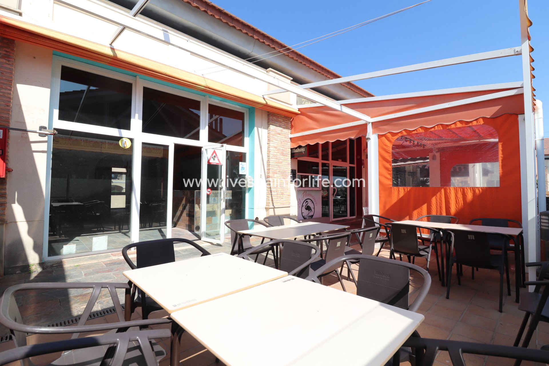 Reventa - Commercial (Freehold) -
Algorfa - La Finca Golf Resort