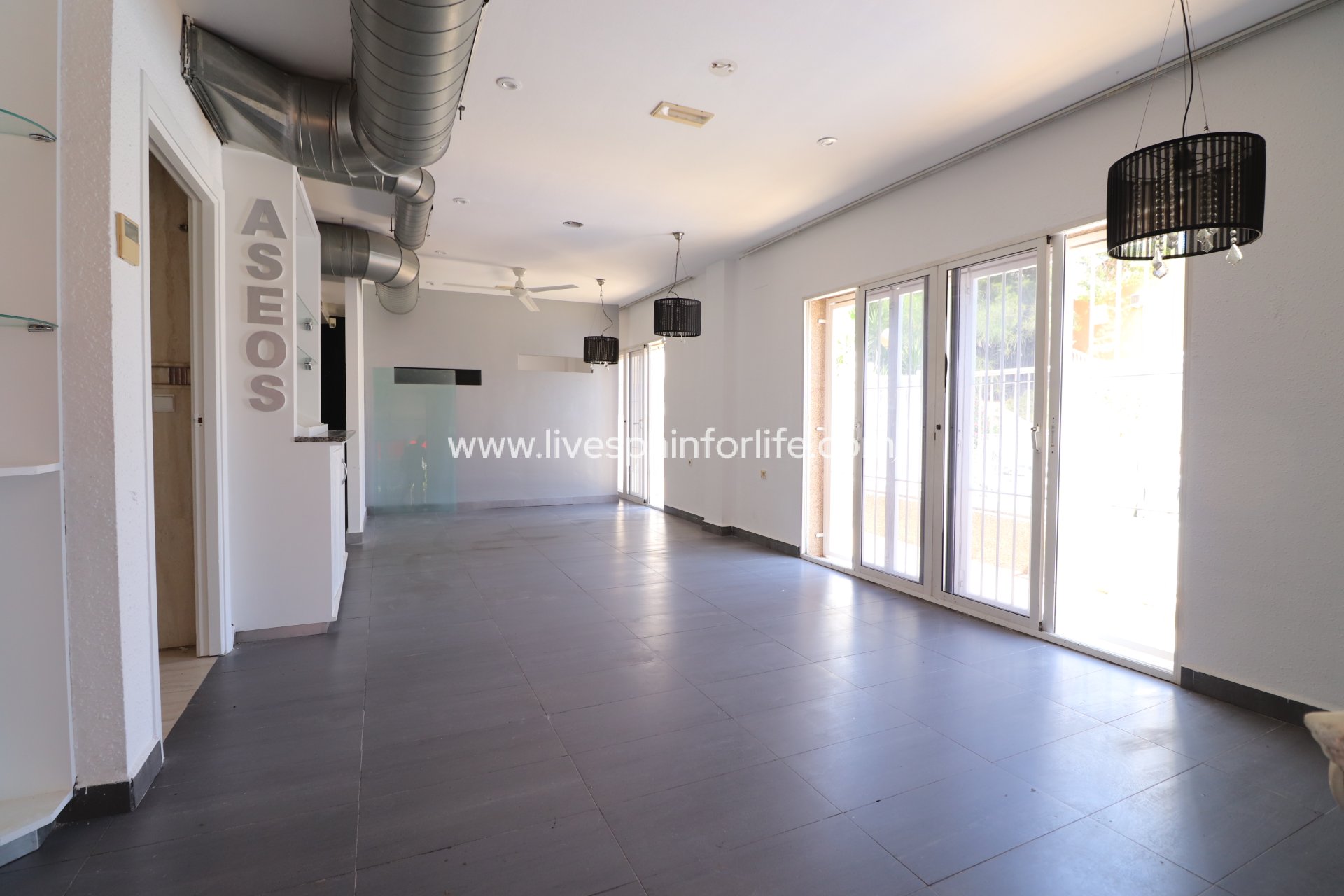 Reventa - Commercial (Freehold) -
Ciudad Quesada - La Marquesa
