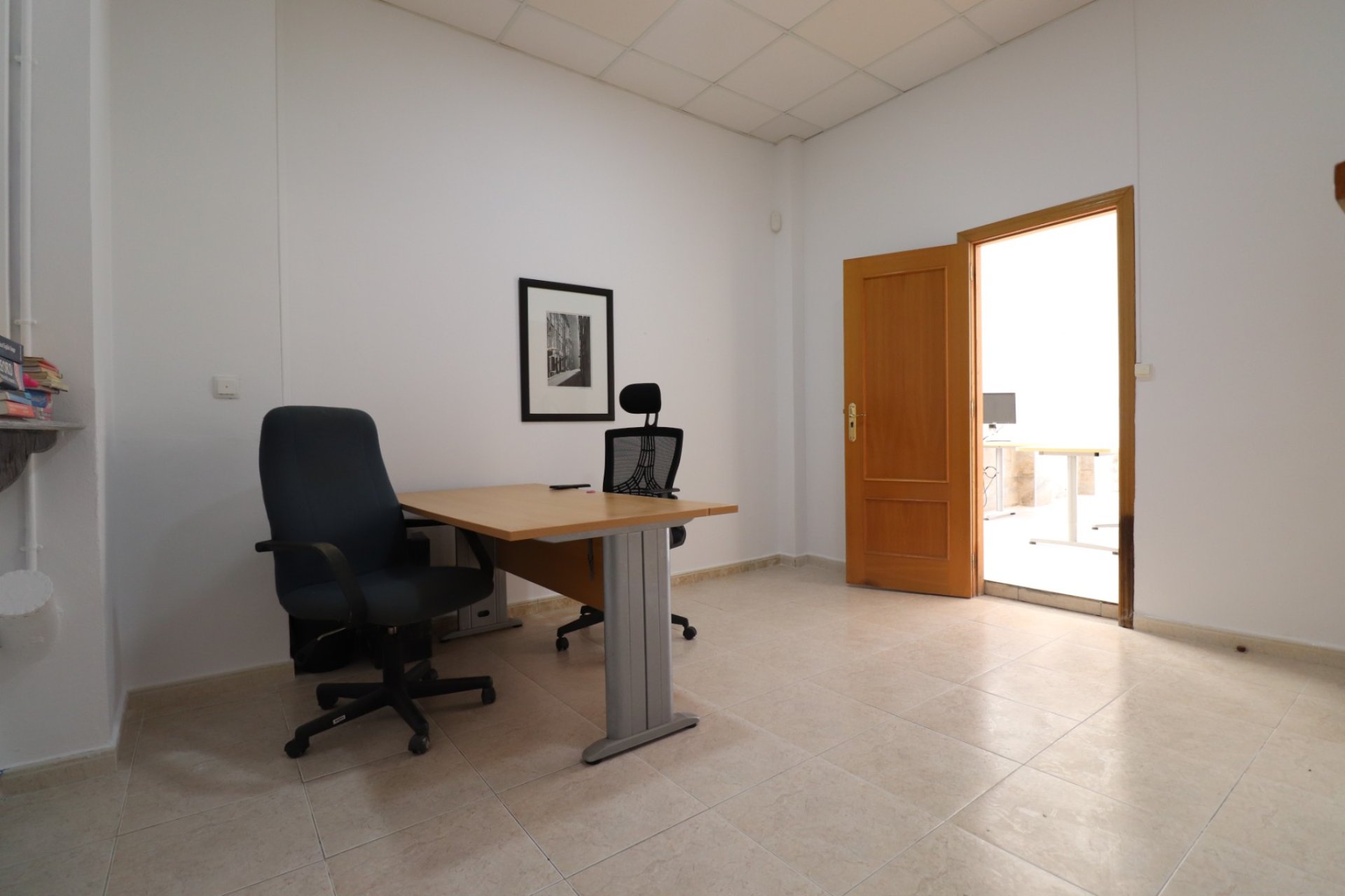 Reventa - Commercial -
Jacarilla - Jacarilla - Town