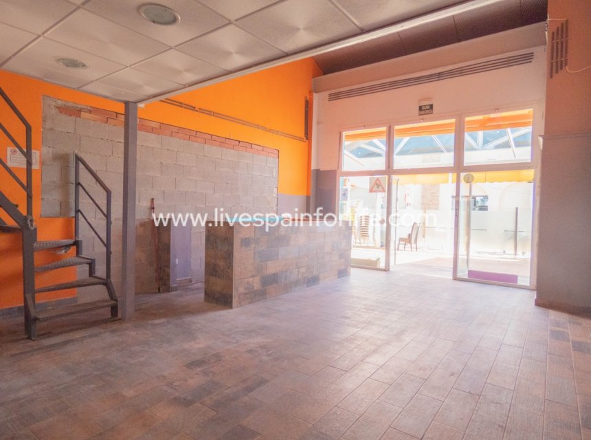 Reventa - Commercial -
La Finca Golf - Algorfa