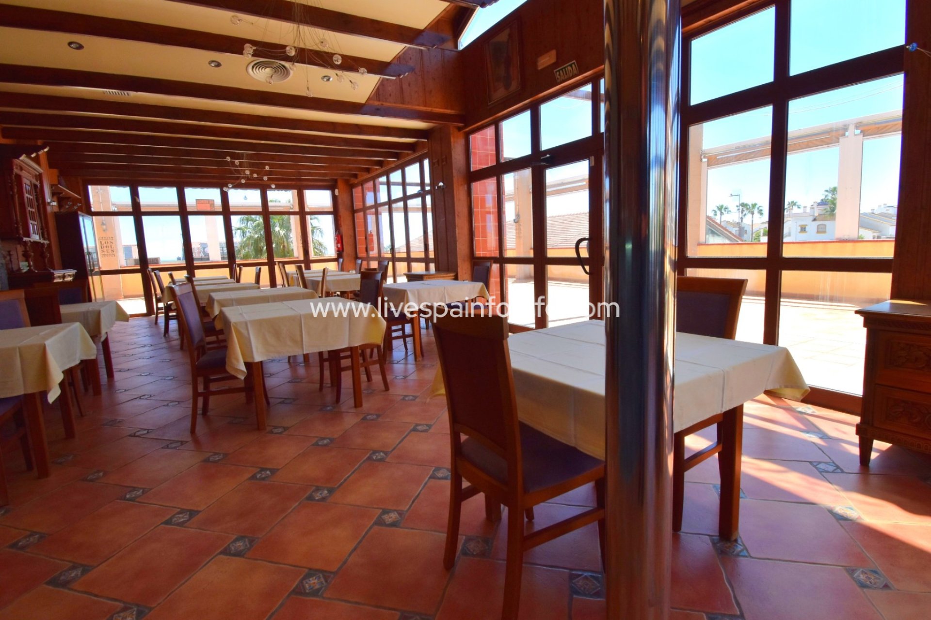 Reventa - Commercial -
Orihuela Costa - Los Dolses