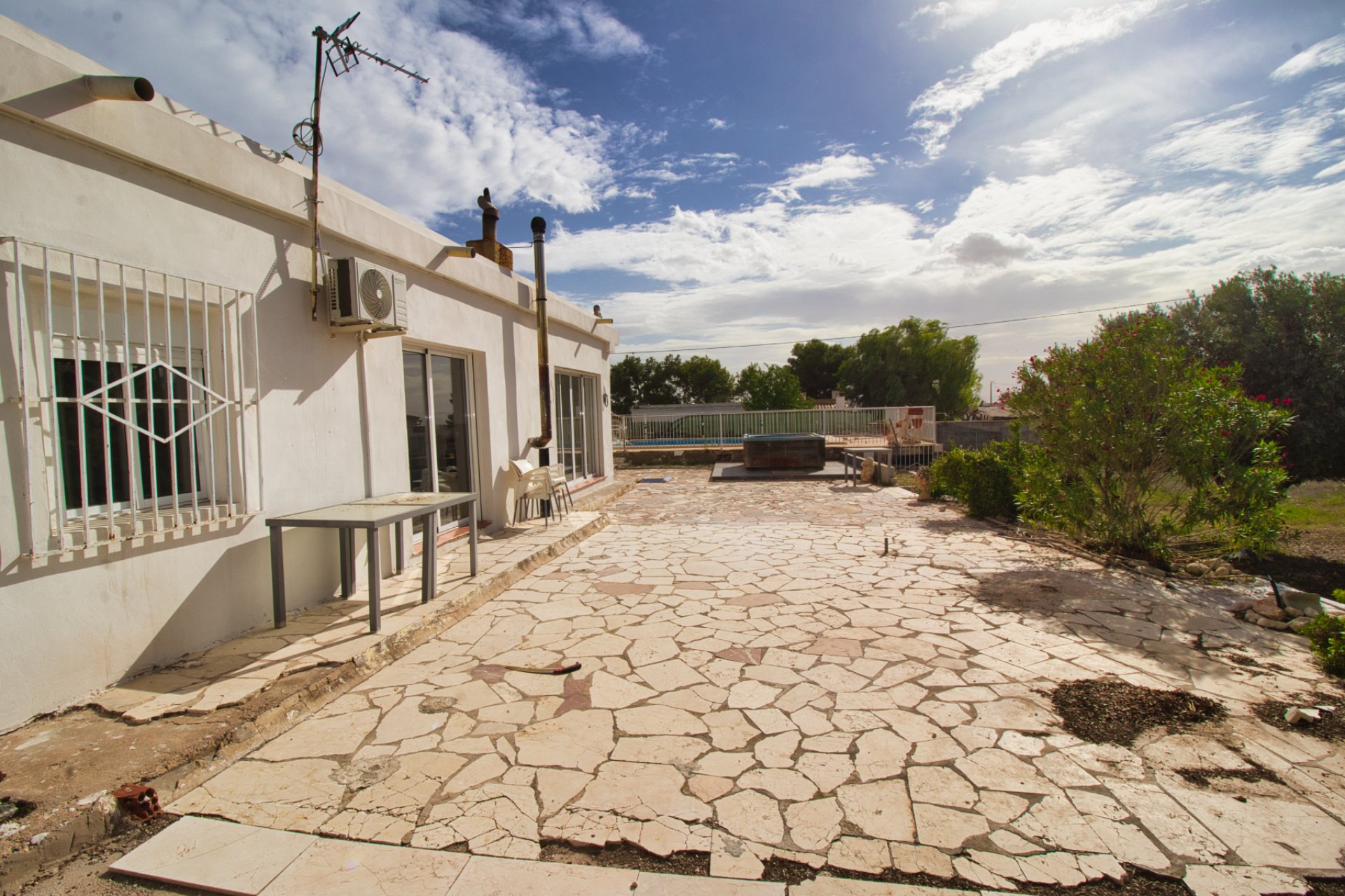 Reventa - Country house -
Alicante