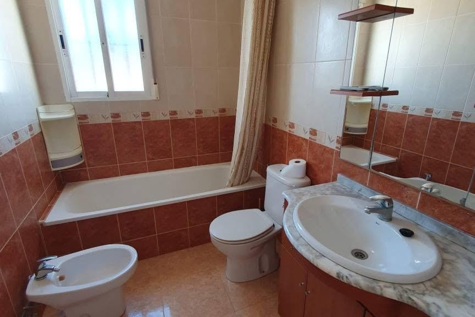 Reventa - Country house -
Alicante