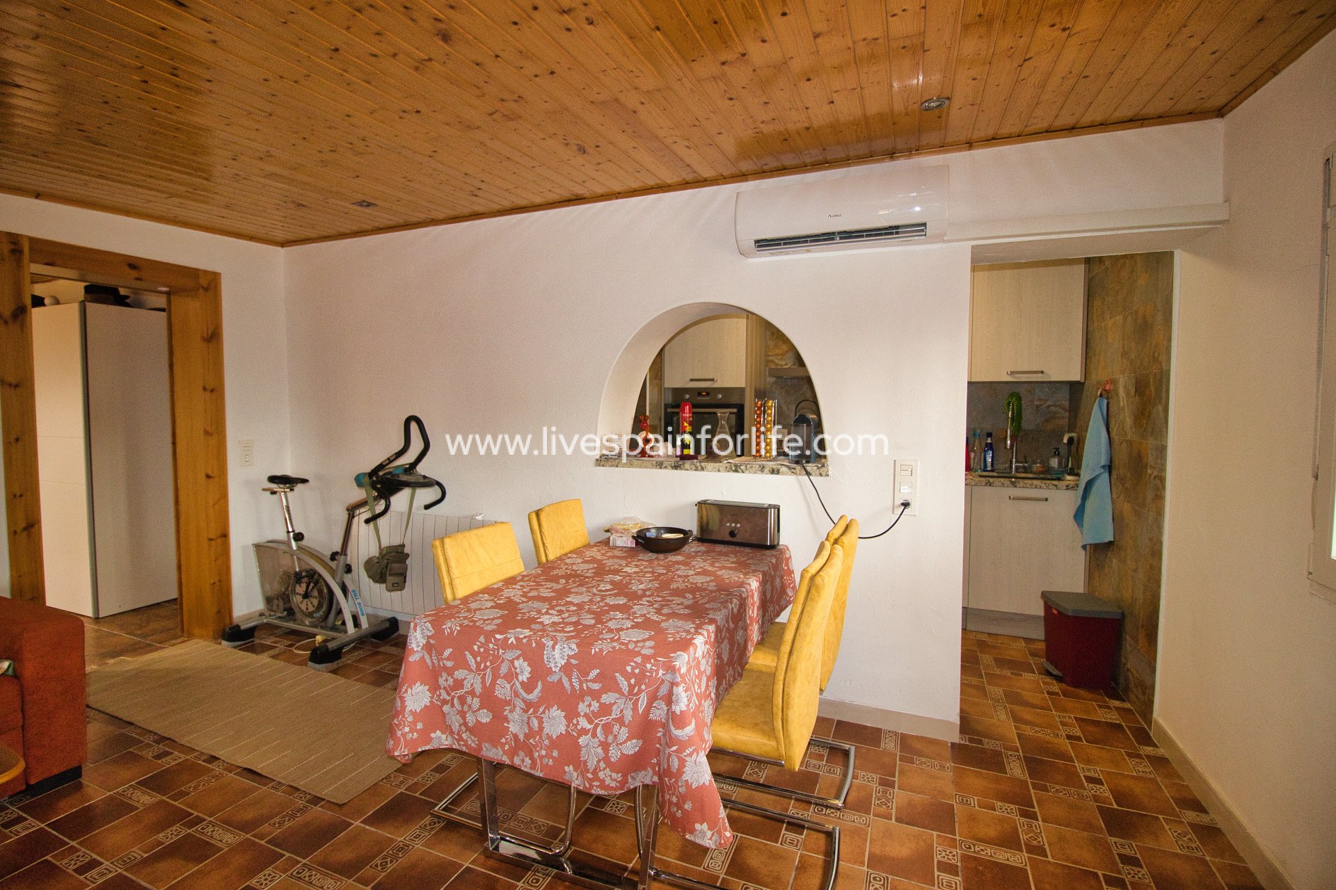 Reventa - Country house -
Alicante
