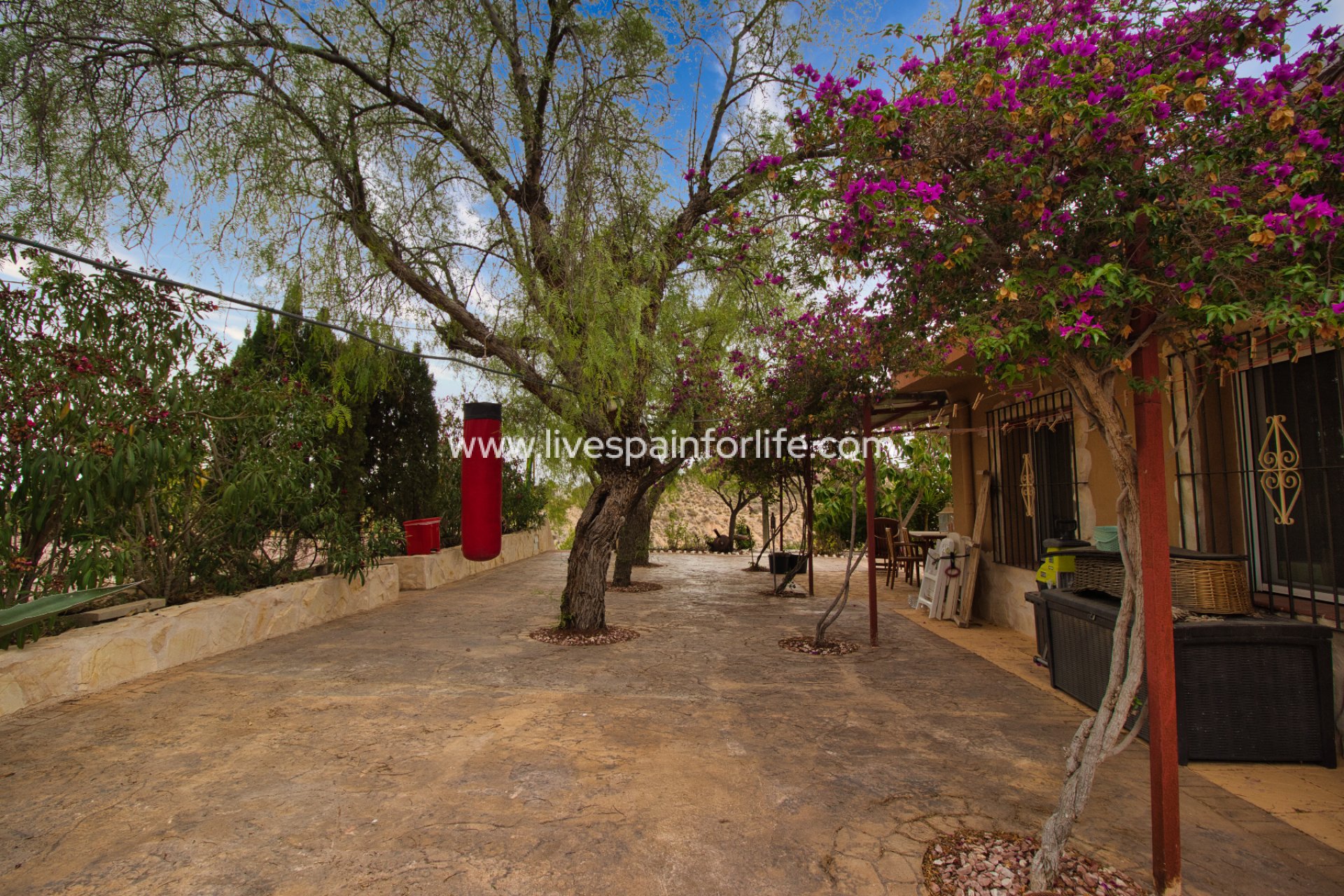 Reventa - Country house -
Alicante