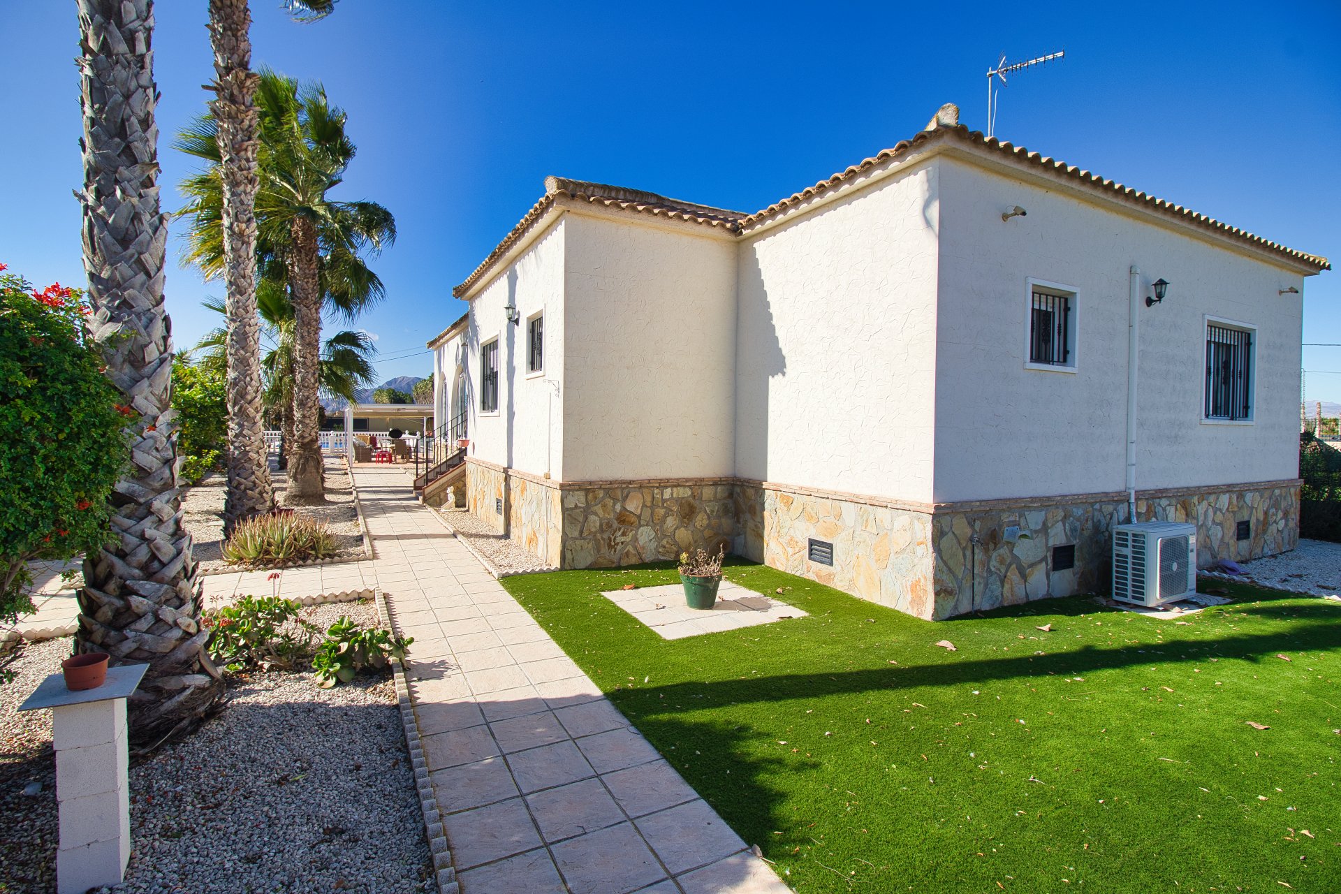 Reventa - Country house -
Alicante