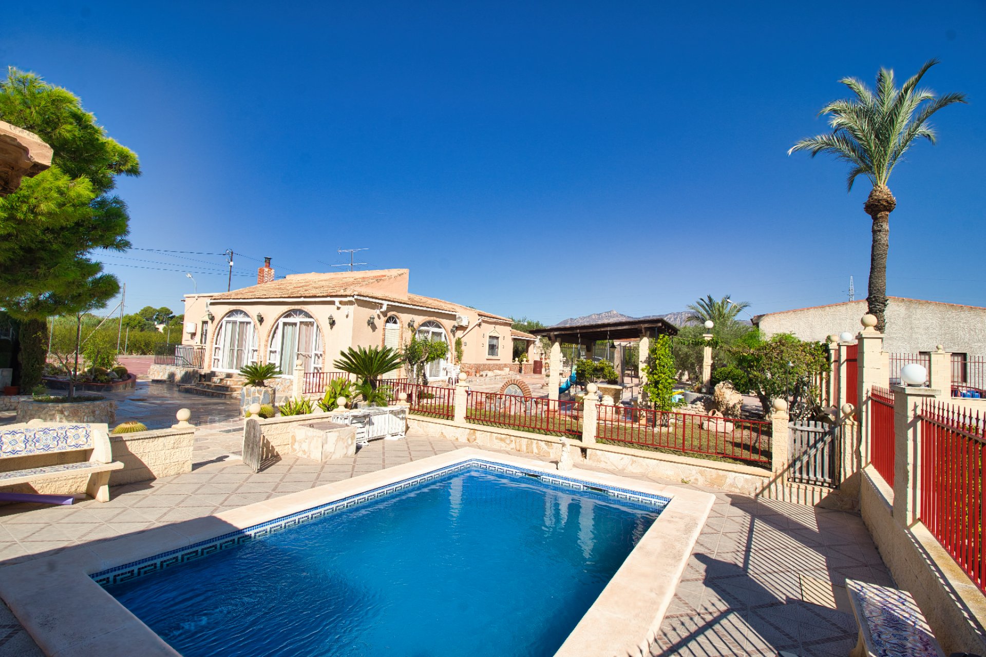 Reventa - Country house -
Alicante