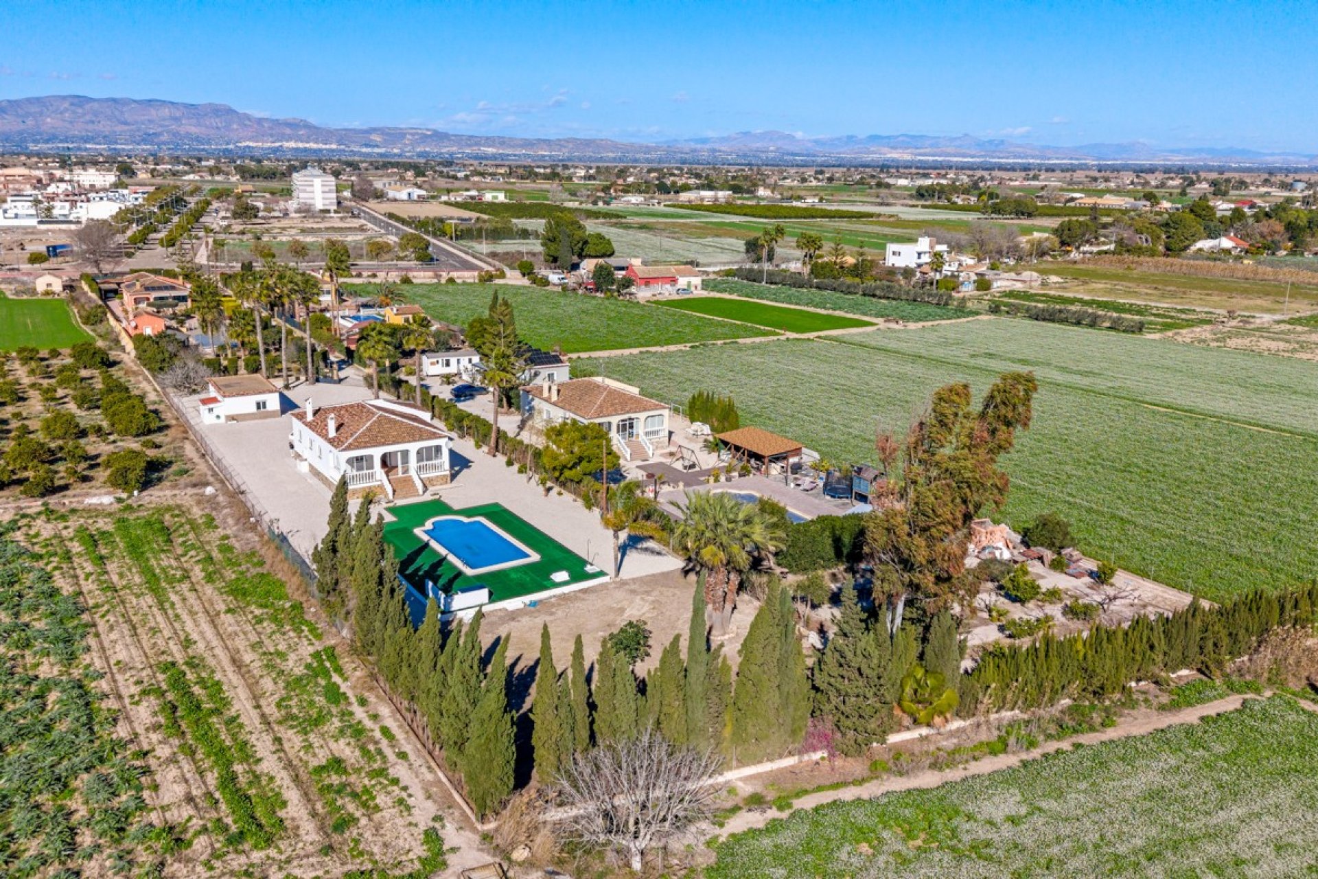 Reventa - Country house -
Alicante