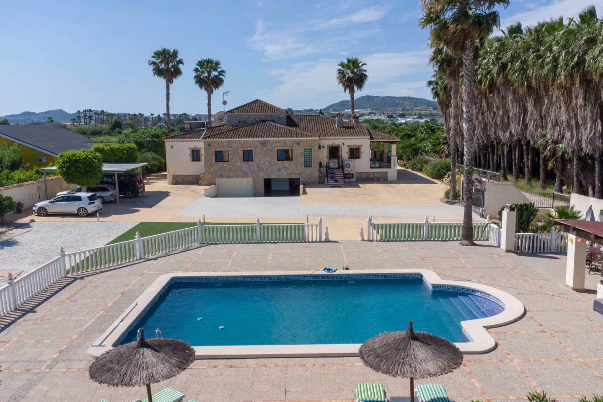 Reventa - Country house -
Alicante