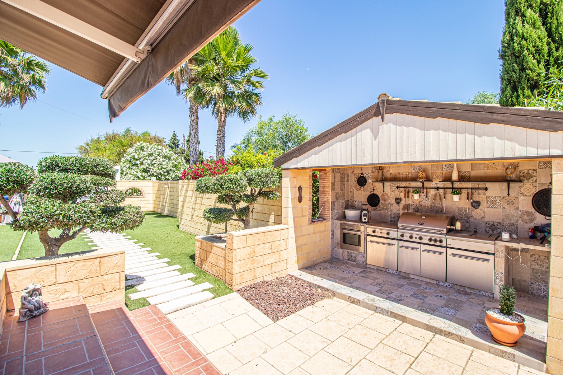 Reventa - Country house -
Alicante