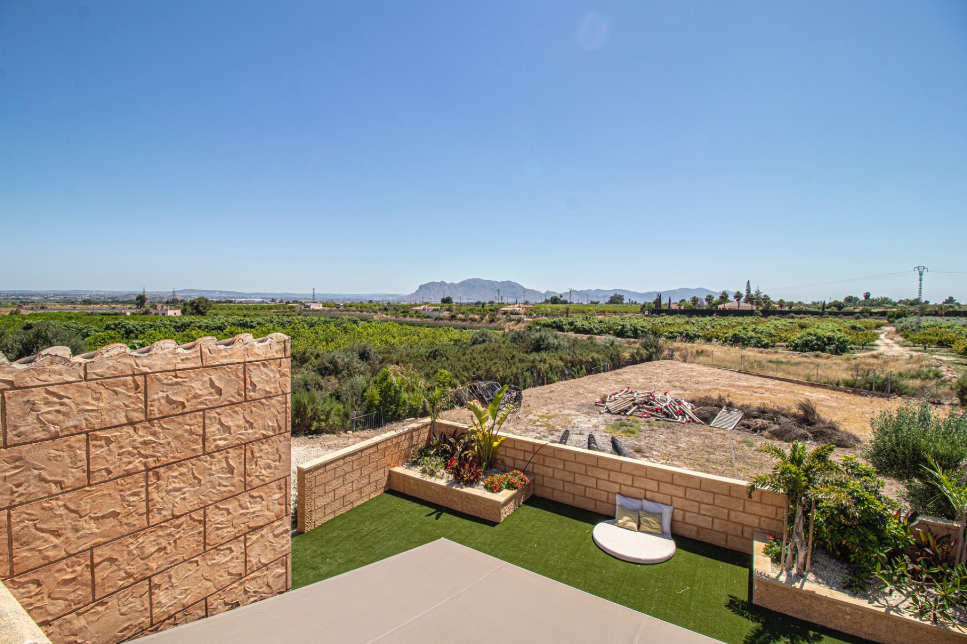 Reventa - Country house -
Alicante