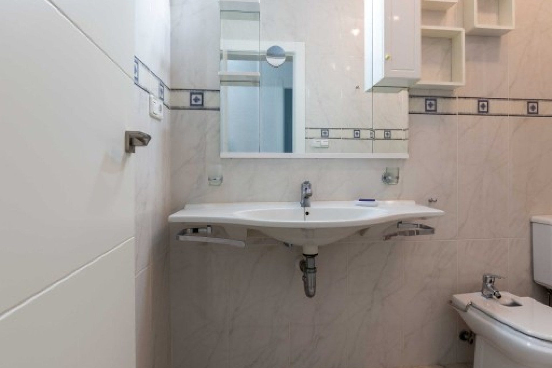 Reventa - Country house -
Alicante