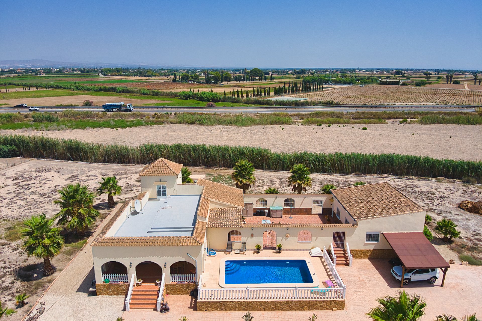 Reventa - Country house -
Alicante