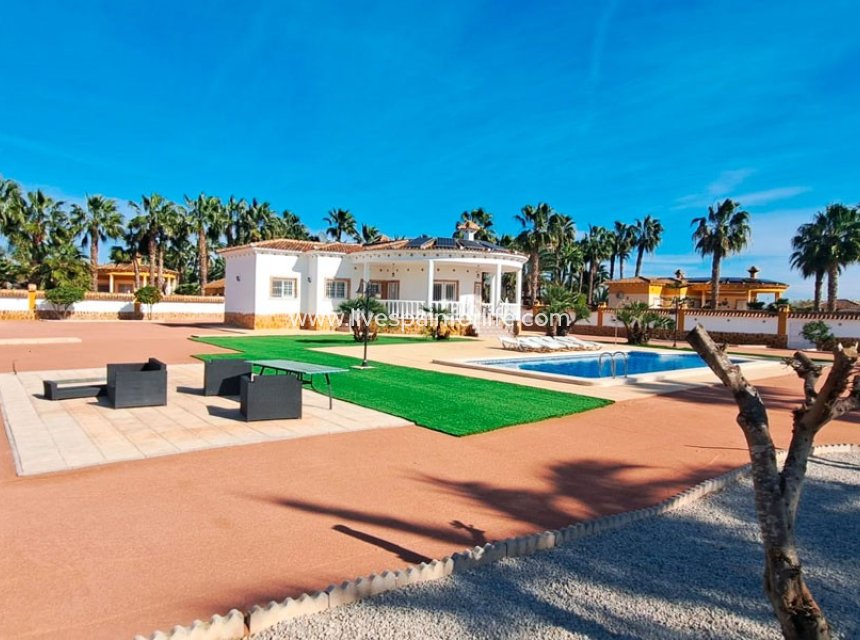 Reventa - Country house -
Alicante