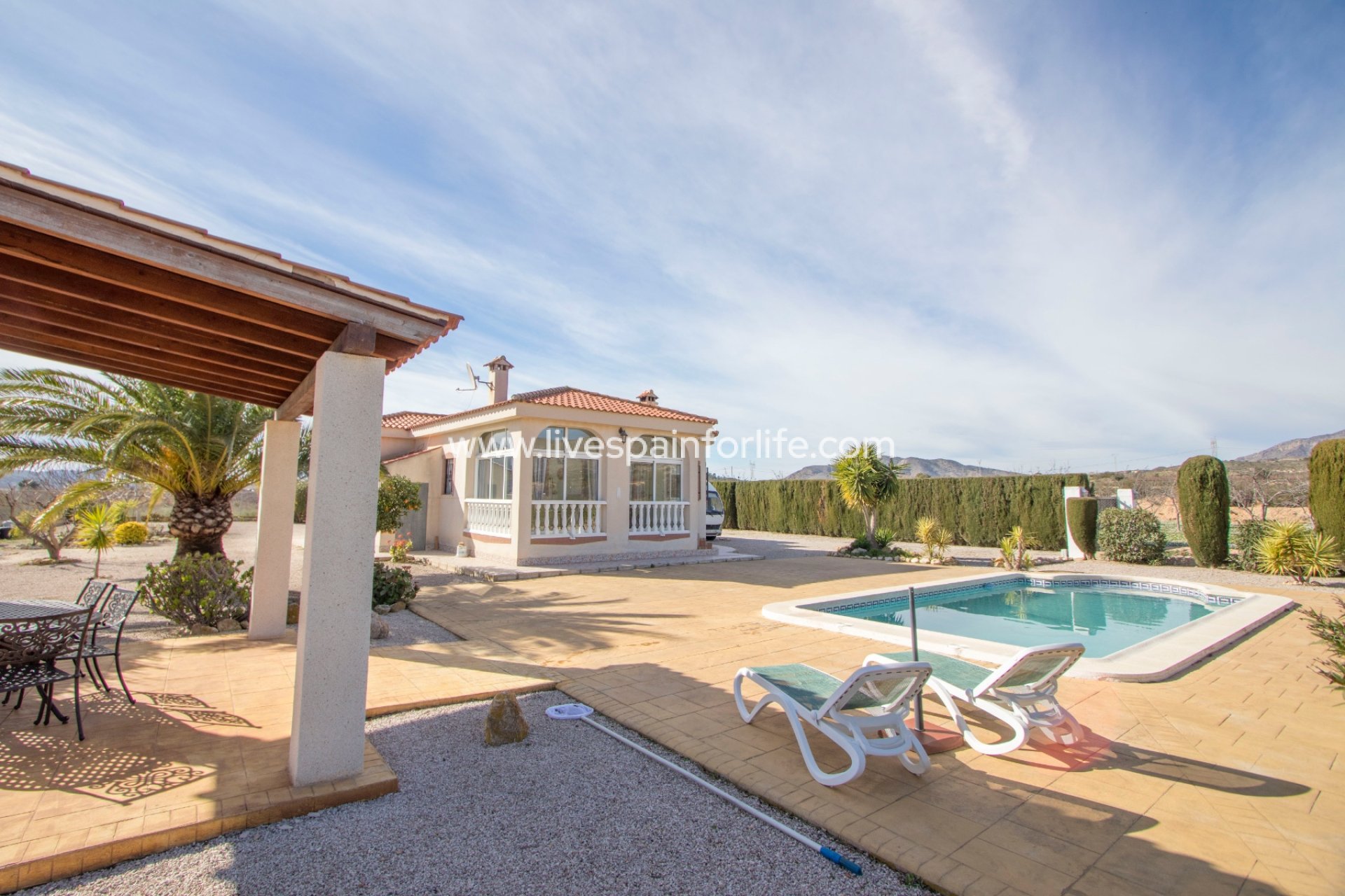 Reventa - Country house -
Alicante