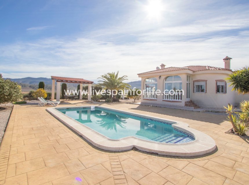 Reventa - Country house -
Alicante