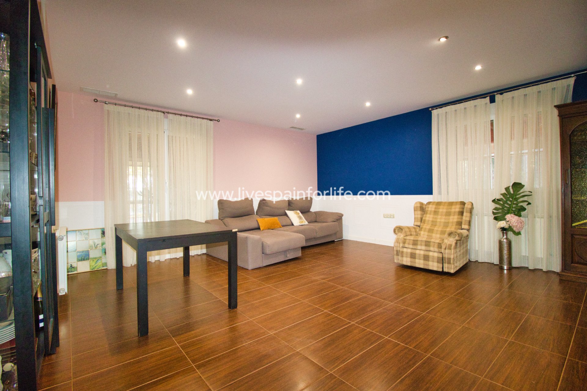 Reventa - Country house -
Alicante