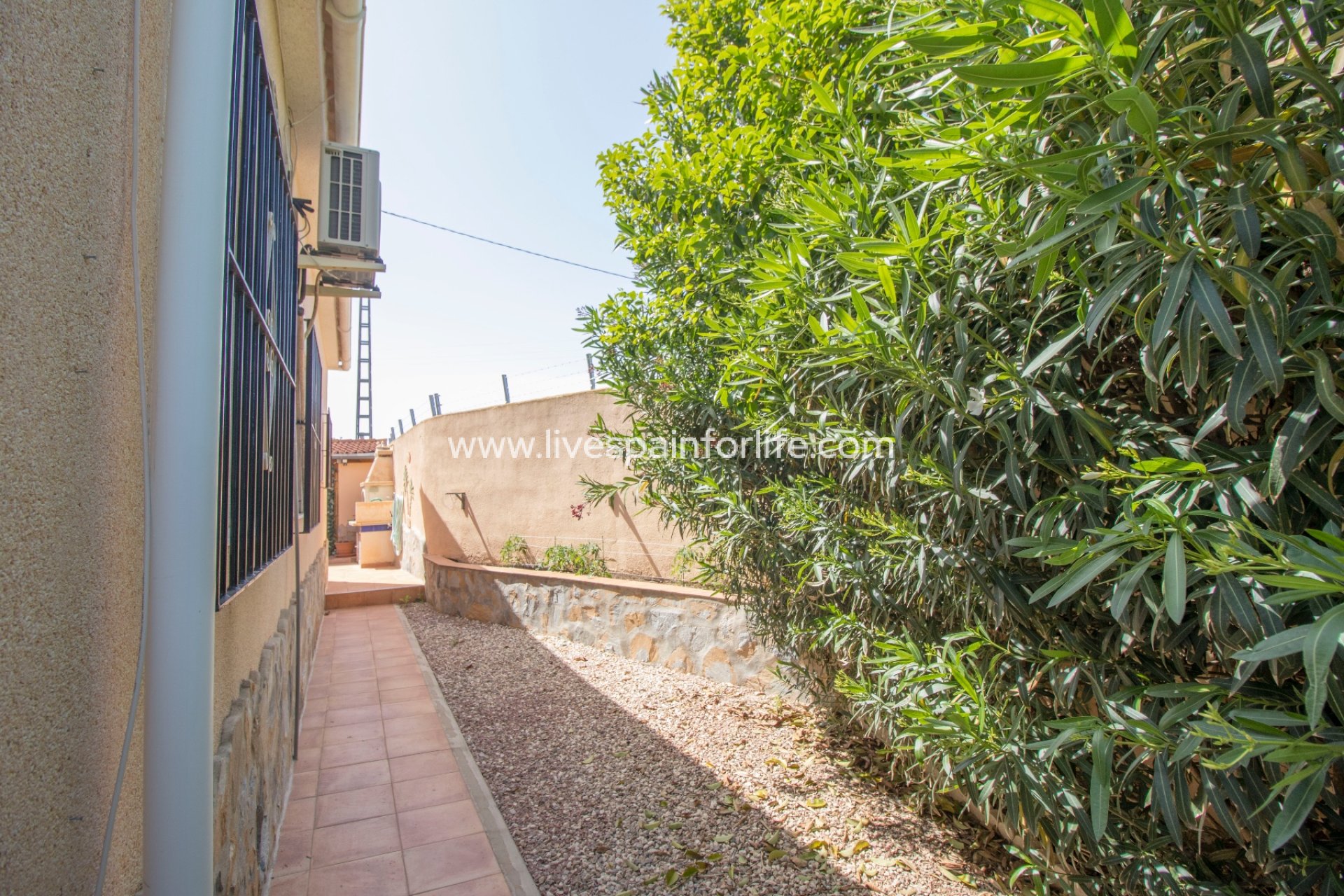 Reventa - Country house -
Alicante