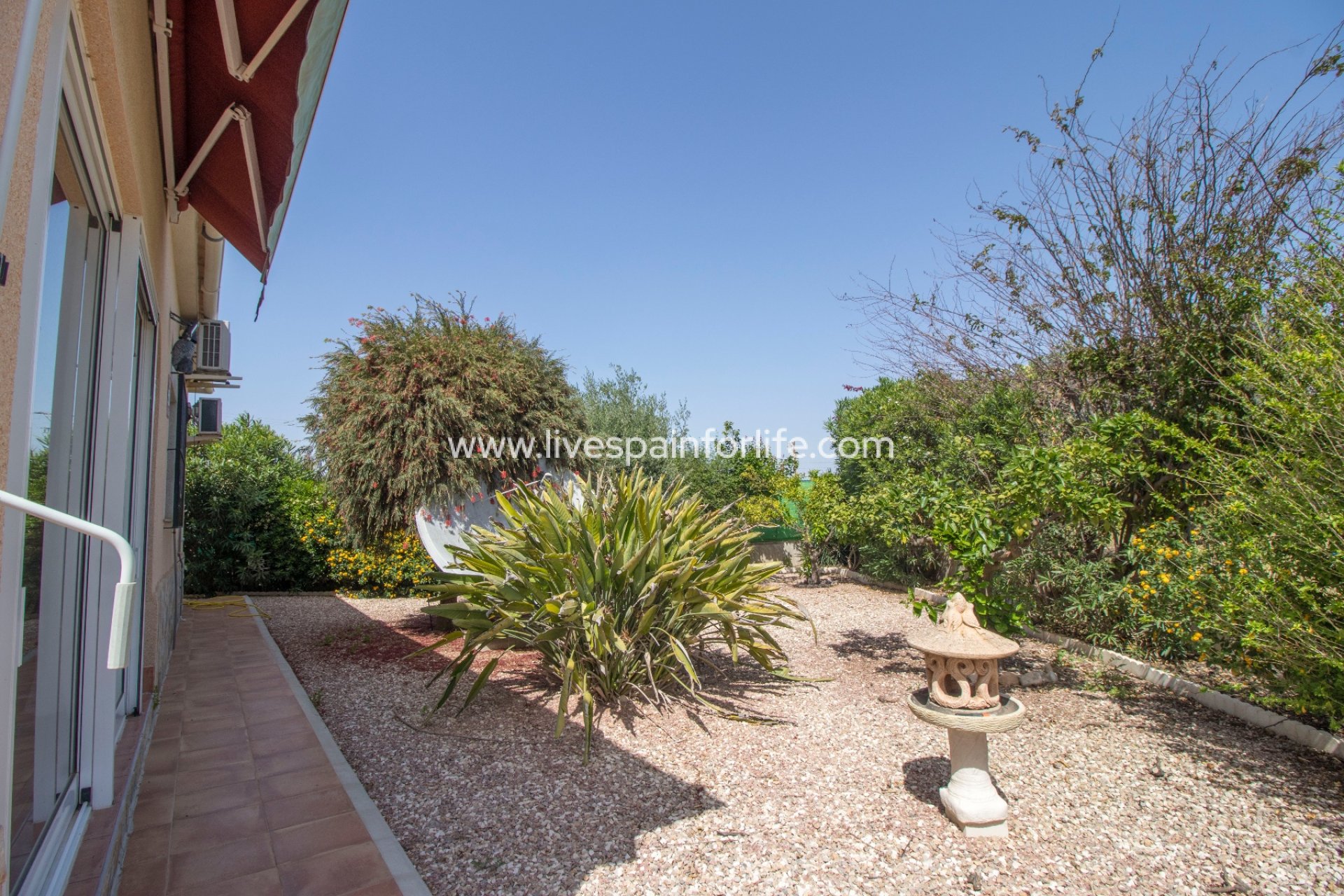 Reventa - Country house -
Alicante