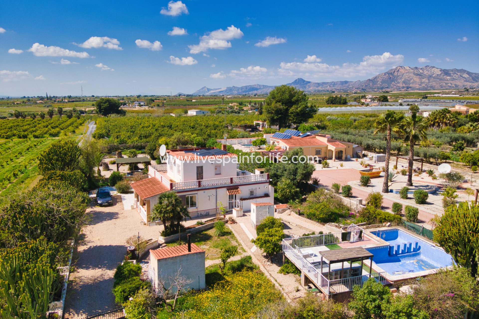 Reventa - Country house -
Alicante