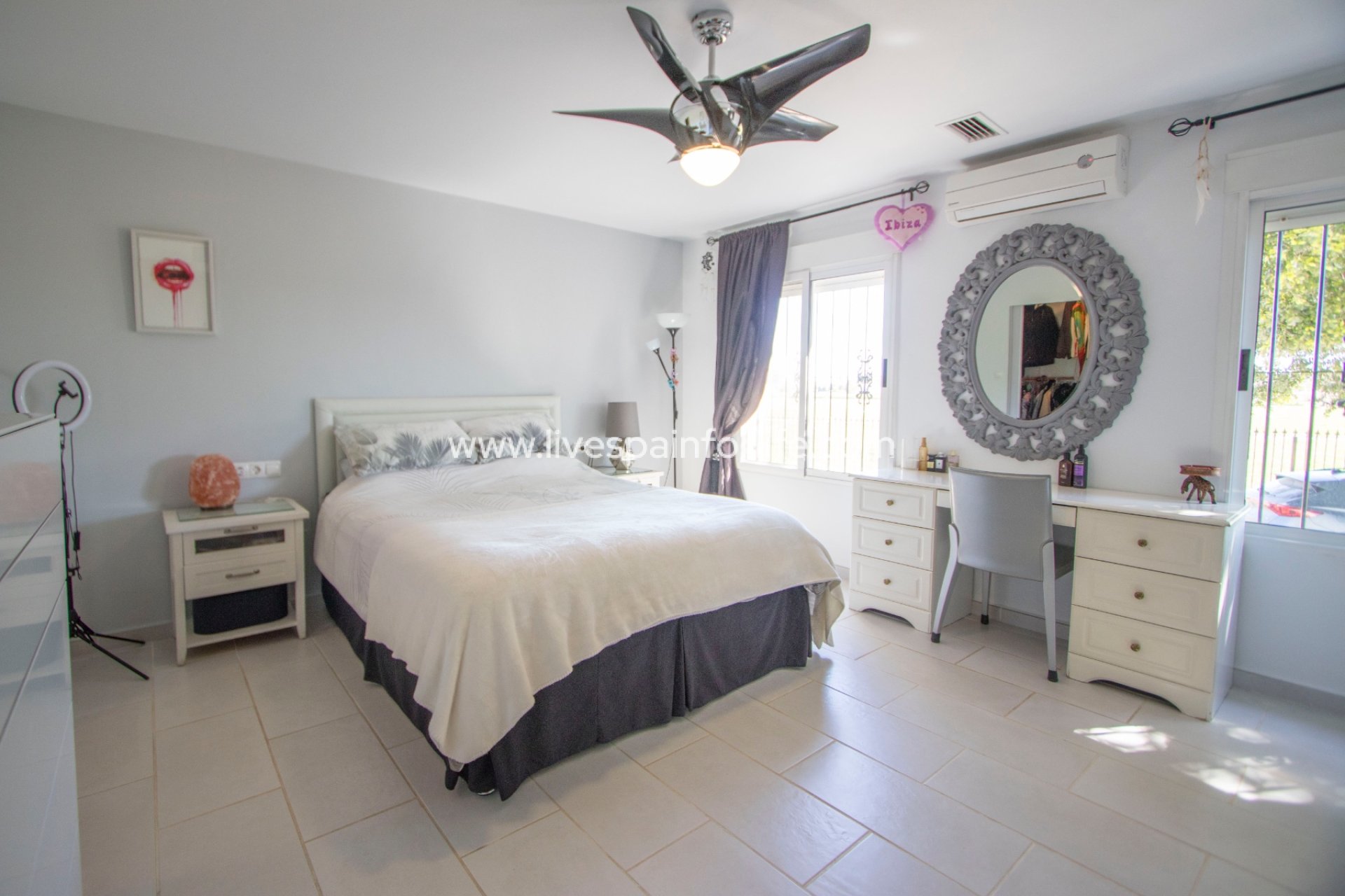 Reventa - Country house -
Alicante