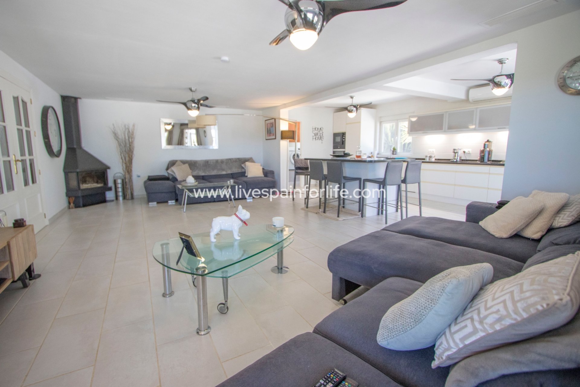 Reventa - Country house -
Alicante