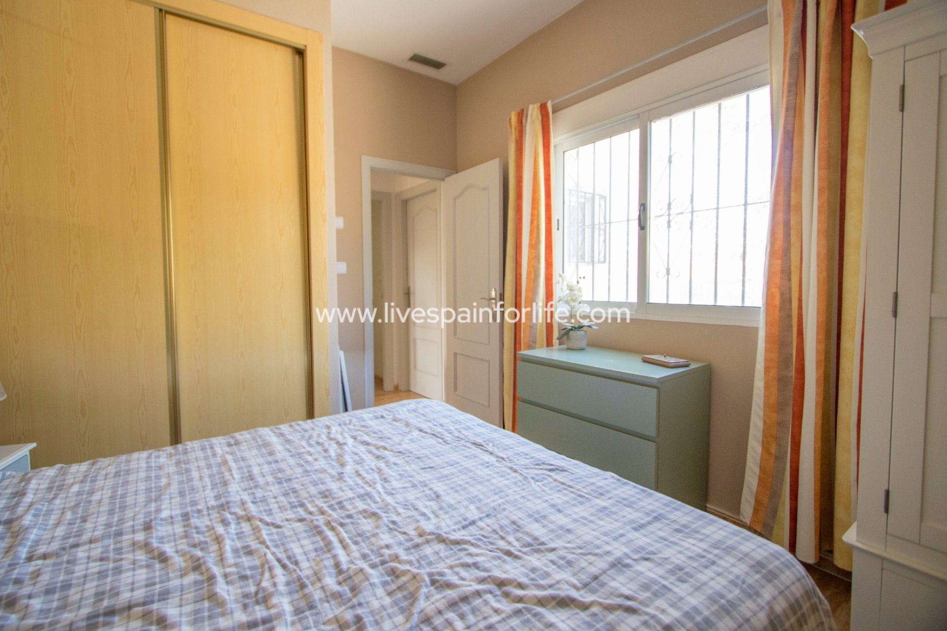 Reventa - Country house -
Alicante