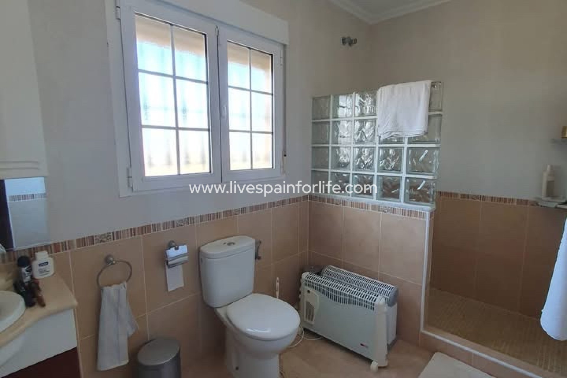 Reventa - Country house -
Alicante