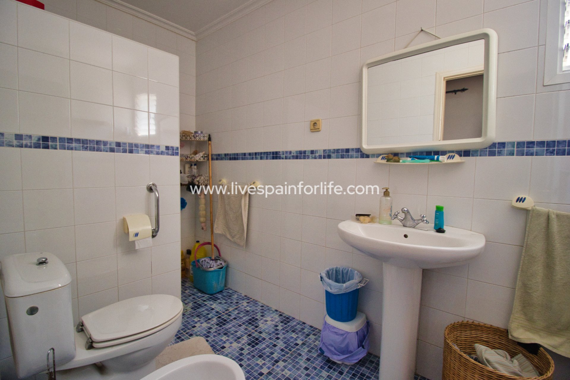 Reventa - Country house -
Alicante
