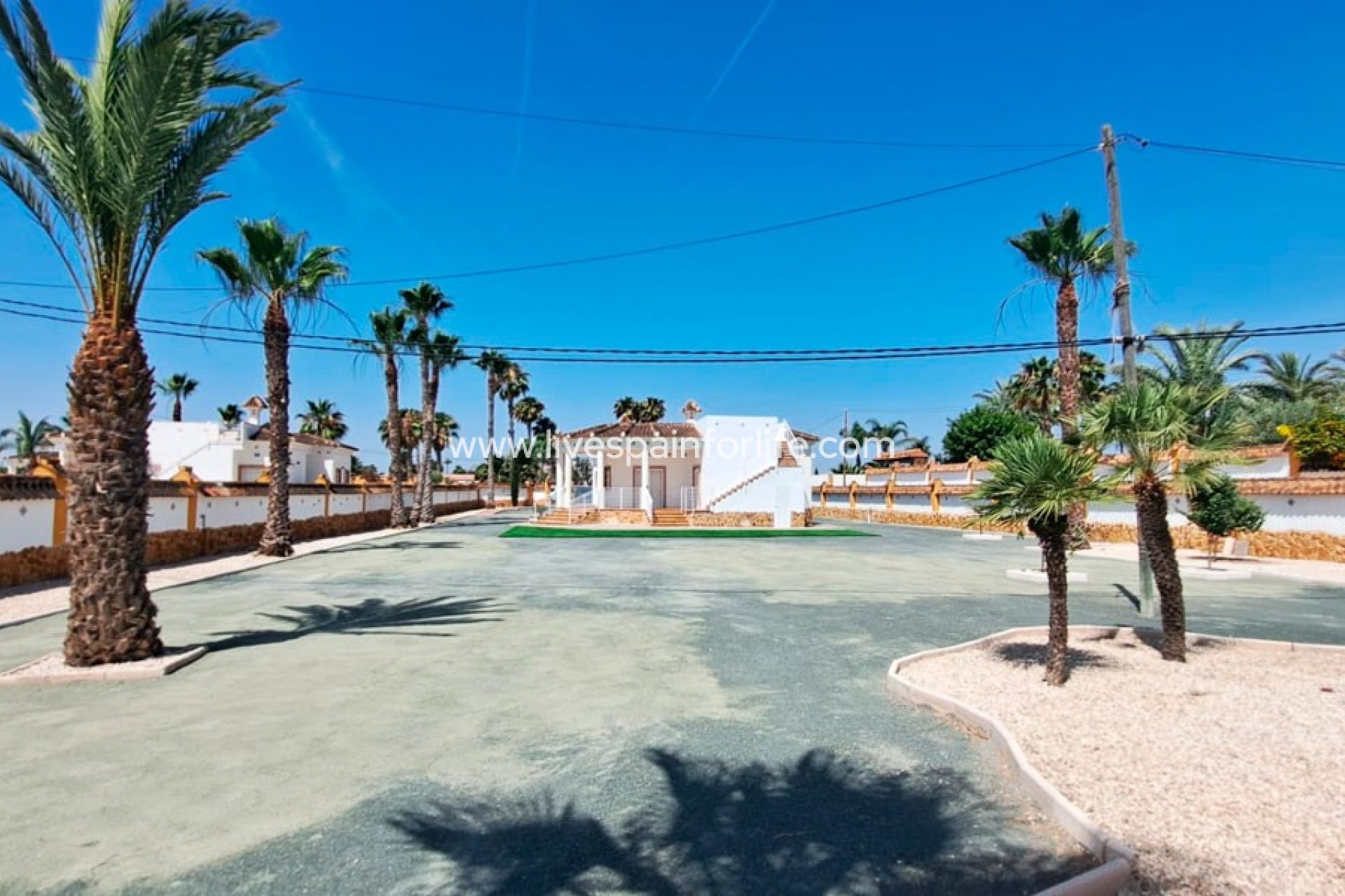 Reventa - Country house -
Alicante