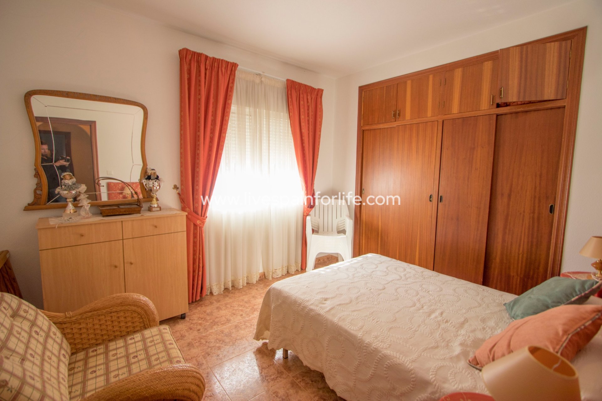 Reventa - Country house -
Alicante