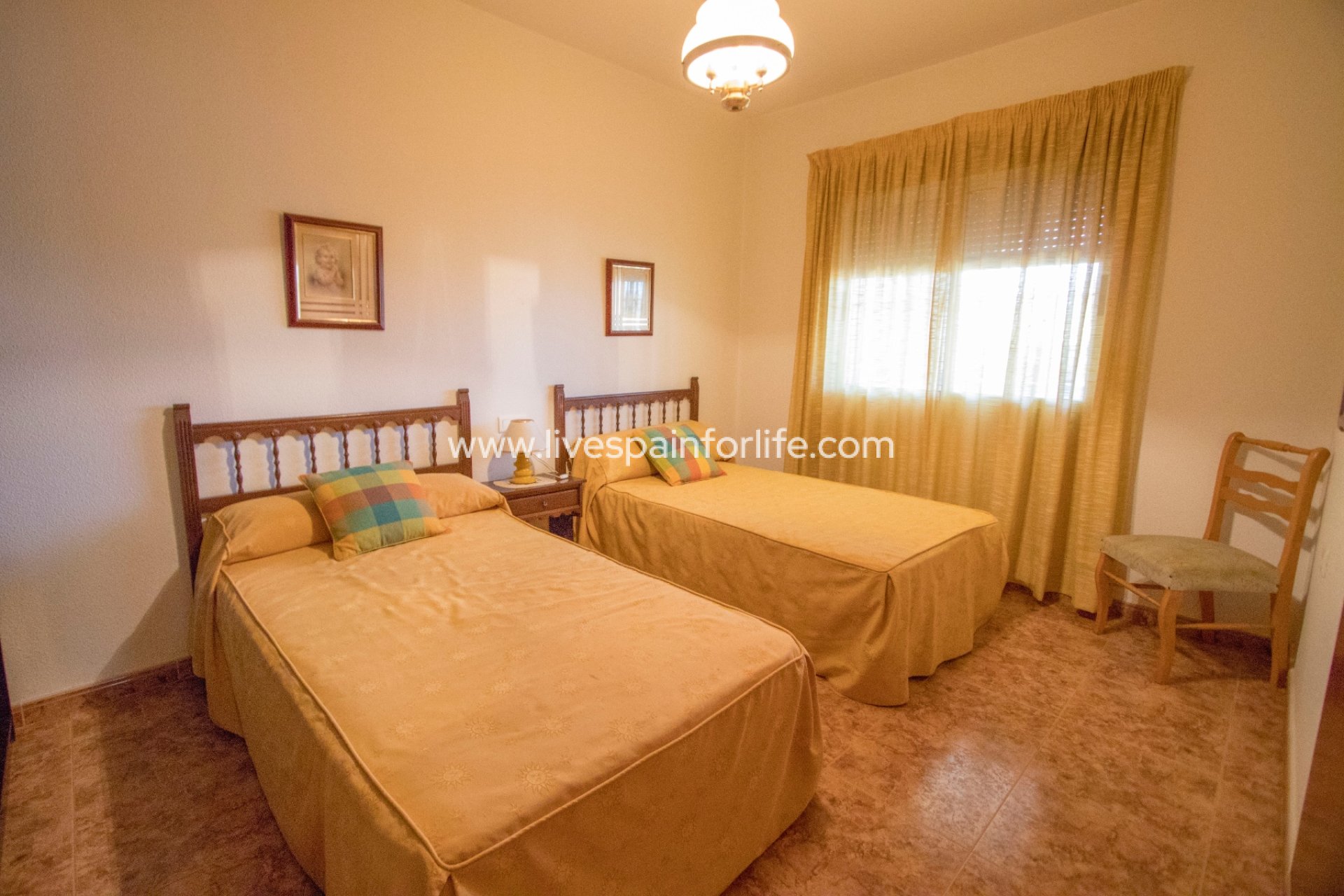Reventa - Country house -
Alicante