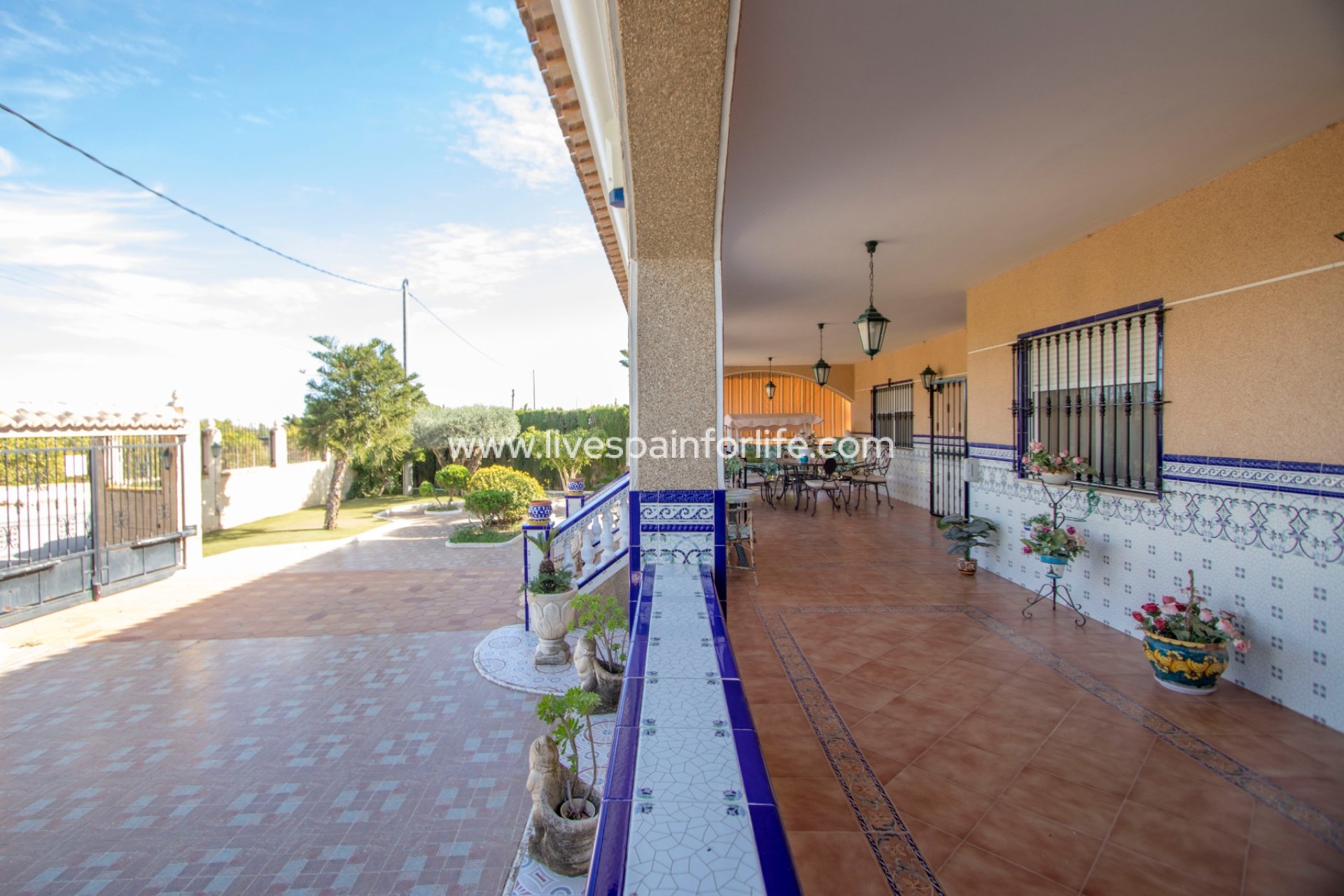 Reventa - Country house -
Alicante
