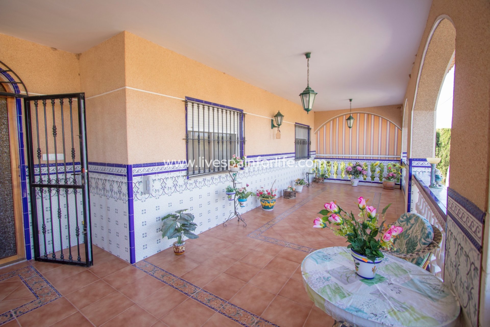 Reventa - Country house -
Alicante
