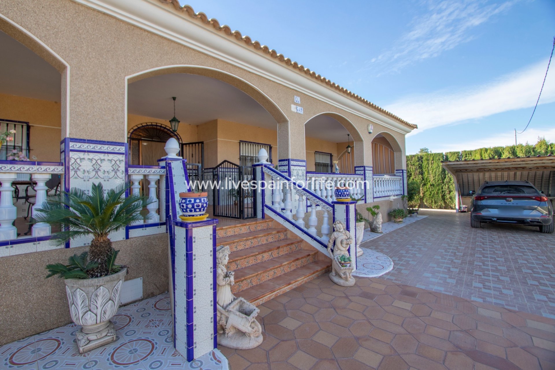 Reventa - Country house -
Alicante