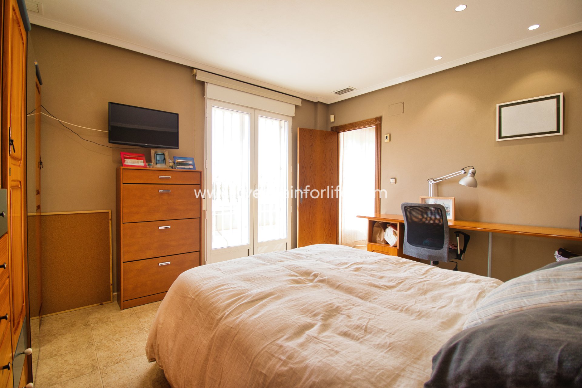 Reventa - Country house -
Alicante