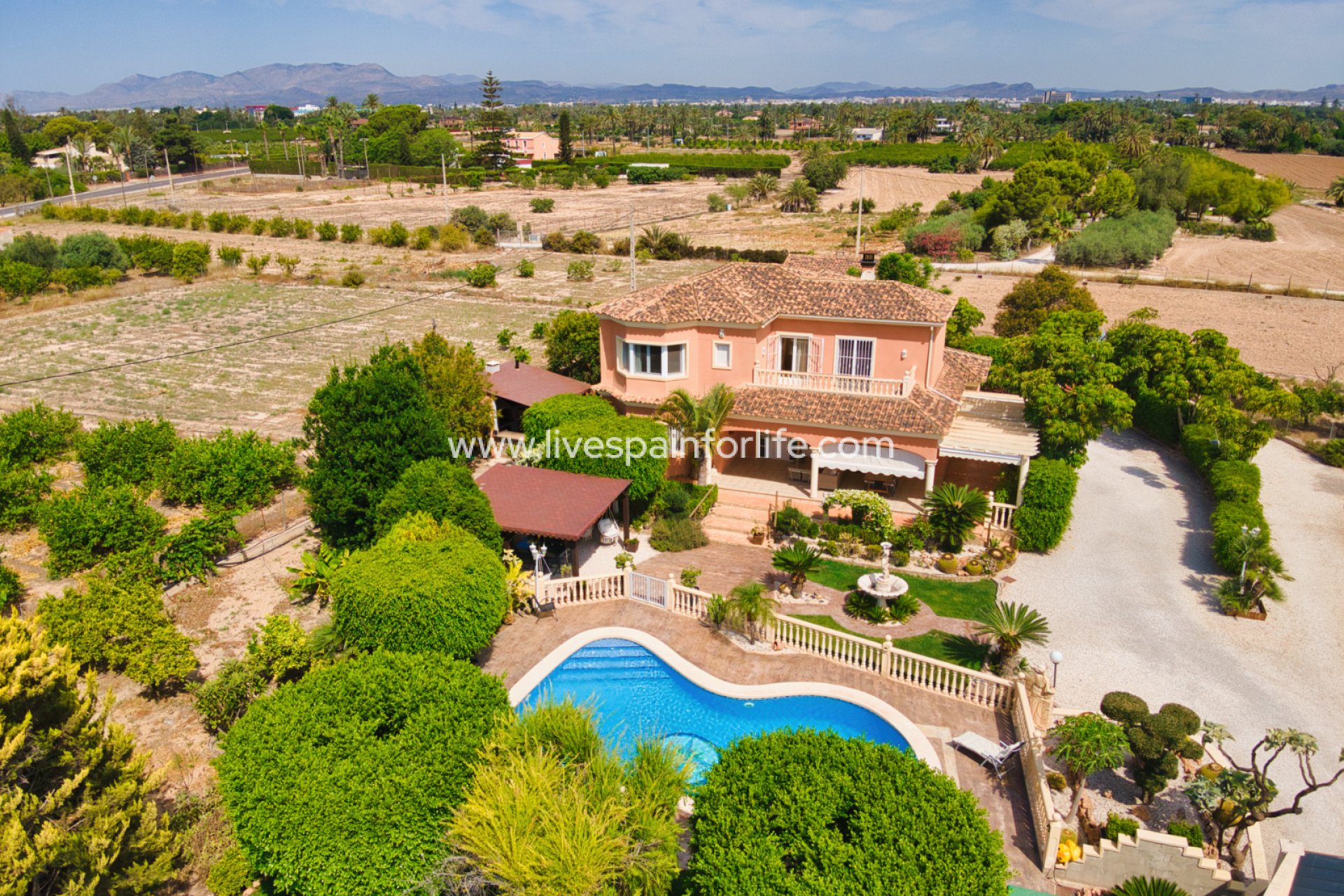 Reventa - Country house -
Alicante