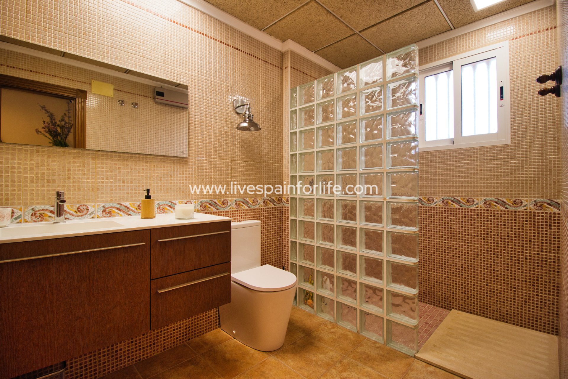 Reventa - Country house -
Alicante