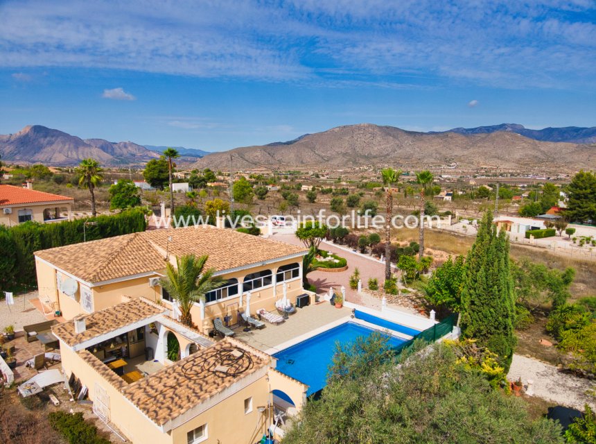 Reventa - Country house -
Alicante
