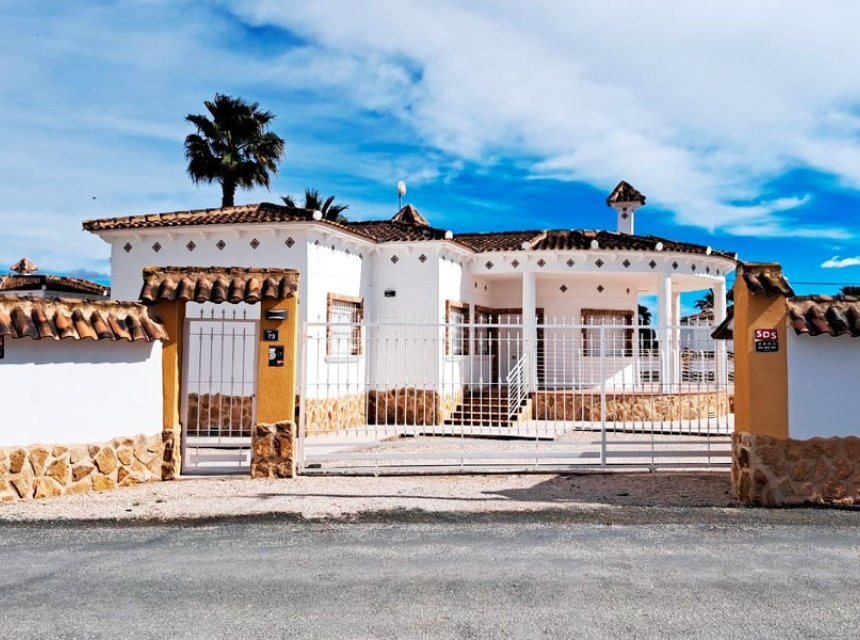 Reventa - Country house -
Catral - Catral - Country