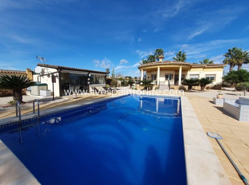 Reventa - Country house -
Catral